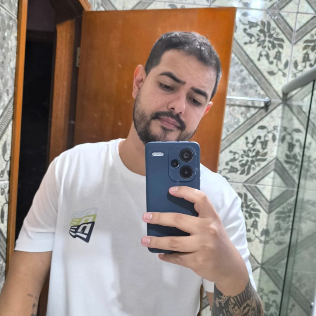 GEOVANE GOMES, 28 anos